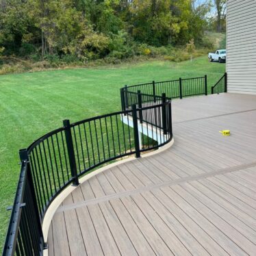 DECK RAILING